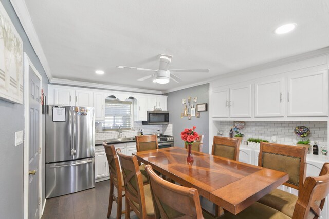 1900 Oregon St, Baytown, TX 77520 - photo 9