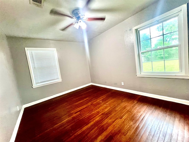 1925 14th Ave N, Texas City, TX 77590 - photo 9