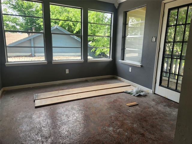 2926 Wimberly St, Houston, TX 77093 - unfurnished sunroom featuring healthy amount of natural light