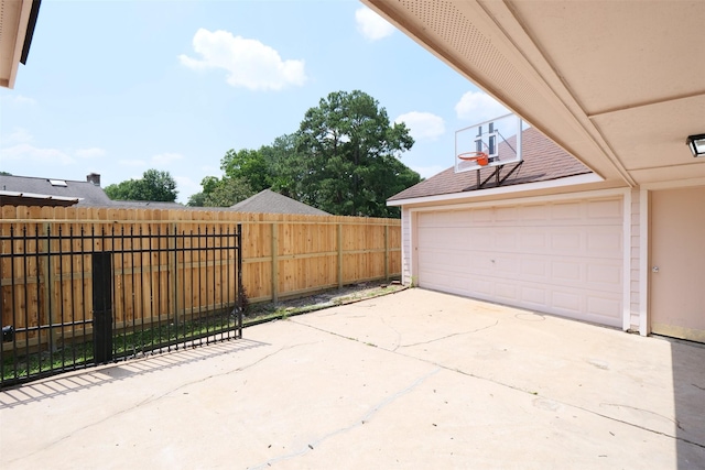 20246 Pittsford Dr, Katy, TX 77450 - view of garage