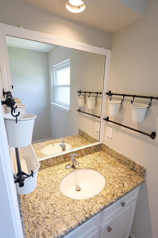 20246 Pittsford Dr, Katy, TX 77450 - bathroom featuring vanity
