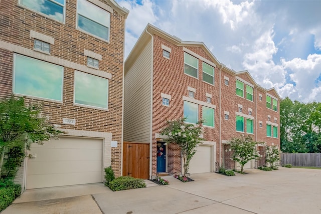 8705 Bryam St Unit 1101, Houston, TX 77061 - photo 2