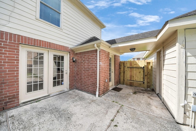 9410 Gatmere Ct, Sugar Land, TX 77498 - view of patio / terrace with a gate