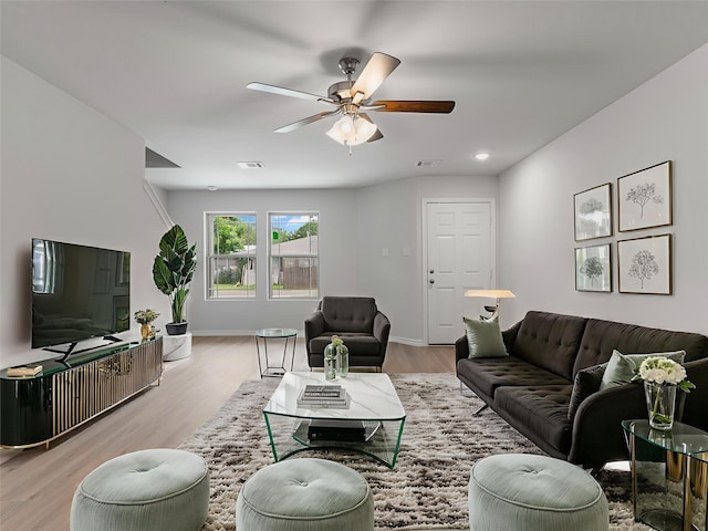 312 N Orange St, Sweeny, TX 77480 - photo 3