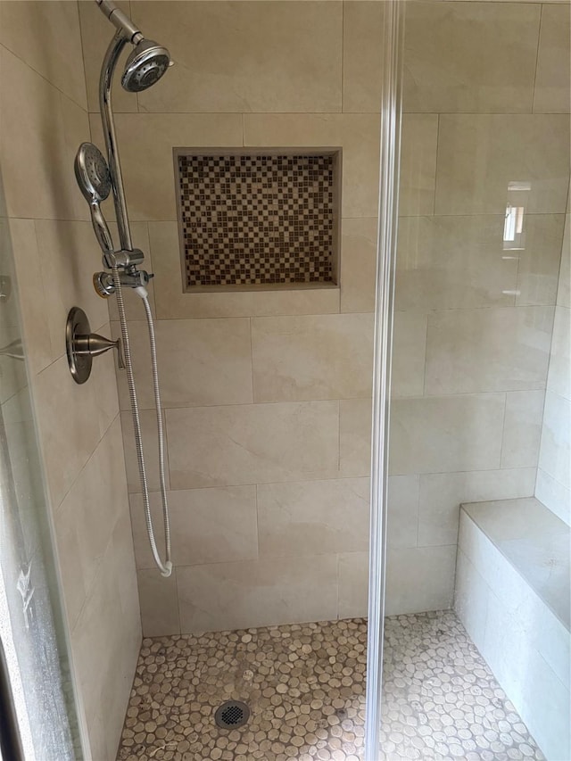 4706 Owens Creek Ln, Spring, TX 77388 - bathroom featuring a shower stall