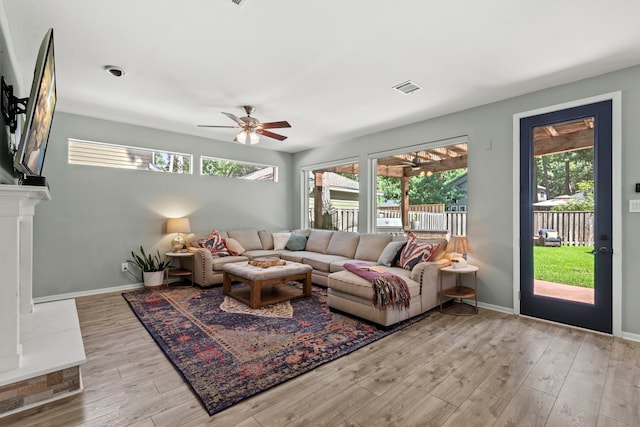 31 Treescape Cir, The Woodlands, TX 77381 - photo 8