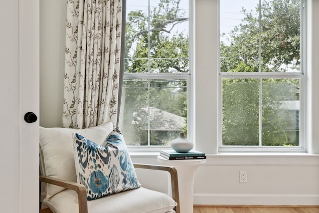919 Worthshire St, Houston, TX 77008 - view of sitting room