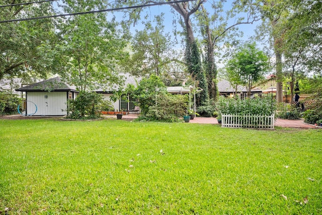 4018 Shady Springs Dr, Seabrook, TX 77586 - view of grassy yard