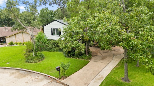 4018 Shady Springs Dr, Seabrook, TX 77586 - view of front facade featuring a front lawn