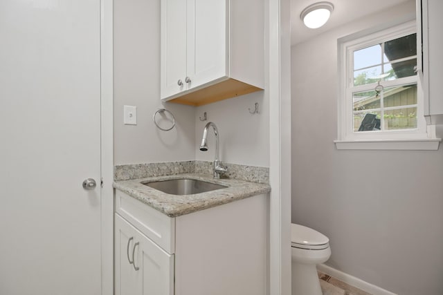 4018 Shady Springs Dr, Seabrook, TX 77586 - bathroom featuring vanity and toilet