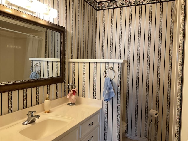 30 Piper Ln, Normangee, TX 77871 - full bathroom featuring wallpapered walls and vanity