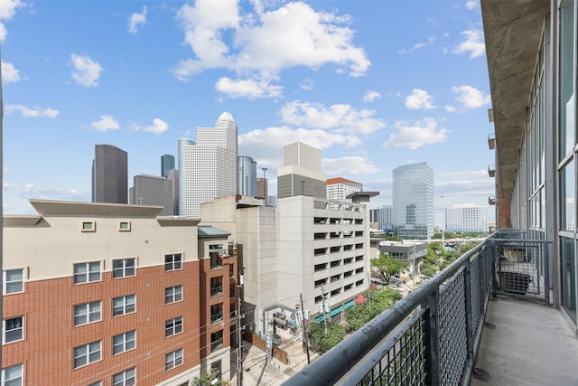 2000 Bagby St Unit 7414, Houston, TX 77002 - skyline view