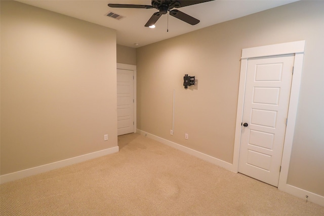 5213 Pinemont Creek Ln, Houston, TX 77018 - unfurnished room with light colored carpet and ceiling fan
