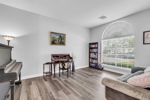 3731 Crescent Dr, Pearland, TX 77584 - sitting room featuring wood finished floors