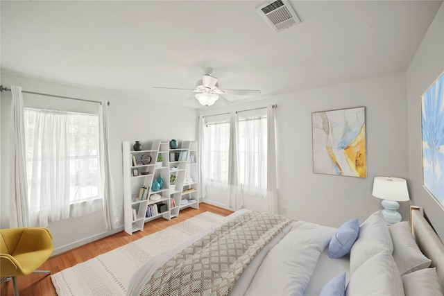 11002 Waxwing St, Houston, TX 77035 - photo 23