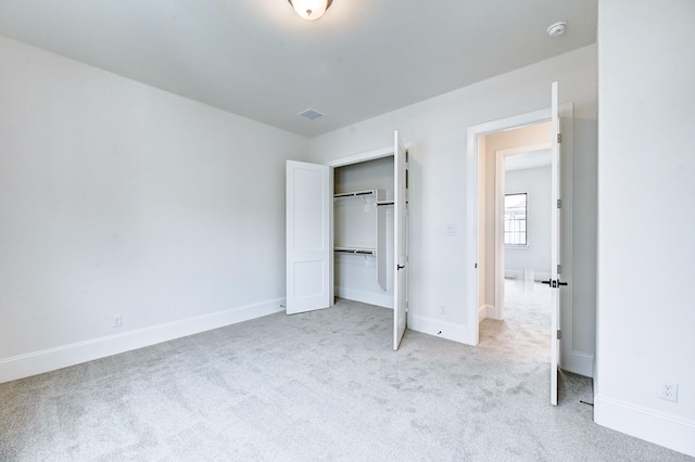 12008 Royal Oaks Banner Way, Houston, TX 77082 - unfurnished bedroom with carpet flooring and a closet