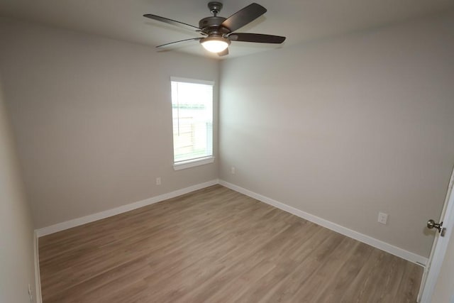 4989 Perennial Ln, La Marque, TX 77568 - spare room with light wood-style floors and a ceiling fan