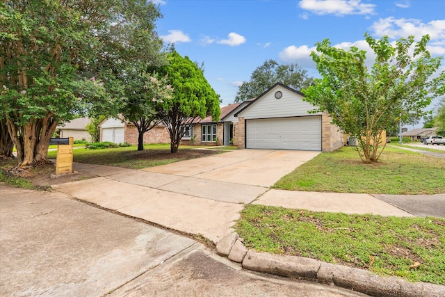 13619 Tara Oak Dr, Houston, TX 77065 - photo 1