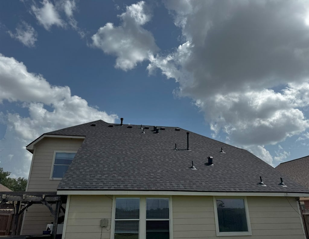4614 Bridgestone Path Dr, Spring, TX 77388 - rear view of property with a pergola and a shingled roof
