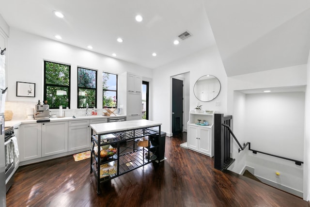 1807 Dart St, Houston, TX 77007 - dining area with recessed lighting and dark wood finished floors