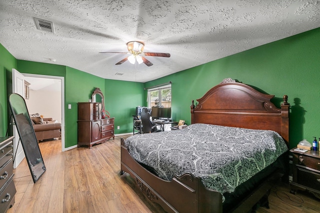 13619 Splintered Oak Dr, Houston, TX 77065 - photo 18