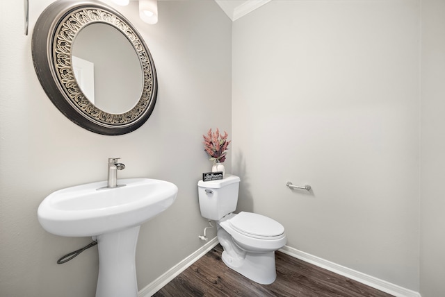 8342 Cassidy Creek Ct, Houston, TX 77095 - bathroom featuring wood finished floors and ornamental molding