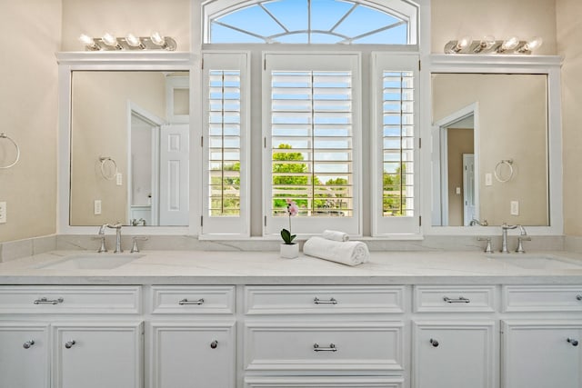 33318 Winsford St, Fulshear, TX 77441 - bathroom with double vanity