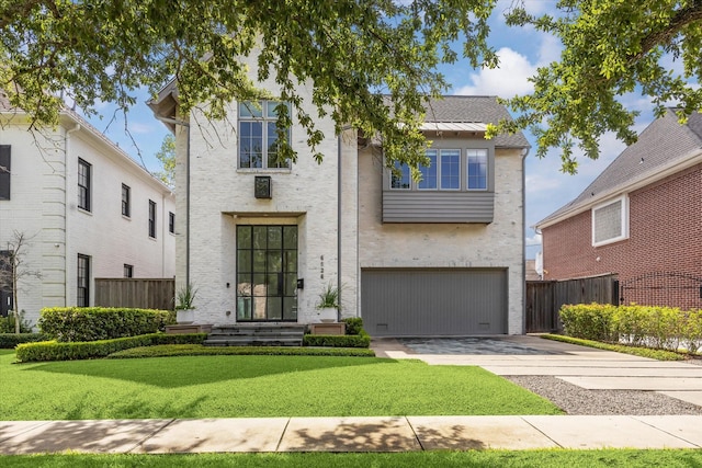 6626 Westchester Ave, West University Place, TX 77005 - view of front of property featuring driveway, a garage, and stucco siding