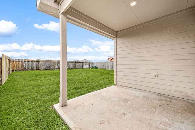 5122 Moonlit Garden Ln, Katy, TX 77449 - fenced backyard with a patio area