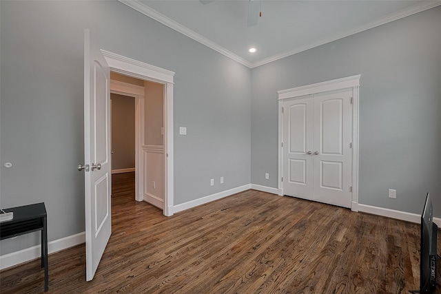 2106 Bidwell Dr, Houston, TX 77018 - unfurnished bedroom with crown molding, wood finished floors, recessed lighting, a closet, and a ceiling fan