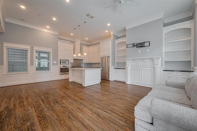 2106 Bidwell Dr, Houston, TX 77018 - kitchen featuring open floor plan, stainless steel appliances, dark wood-type flooring, a ceiling fan, and ornamental molding