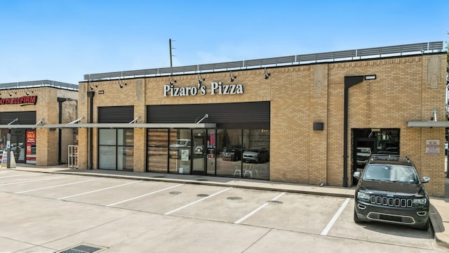 1419 Montrose Blvd Unit 301, Houston, TX 77019 - view of commercial location with uncovered parking