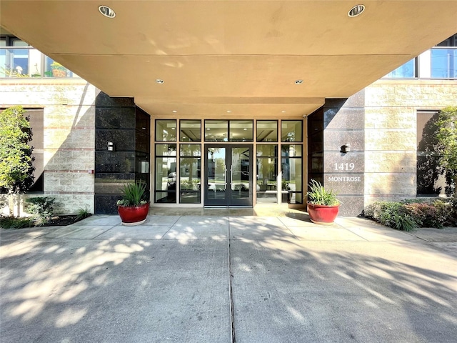 1419 Montrose Blvd Unit 301, Houston, TX 77019 - property entrance featuring french doors