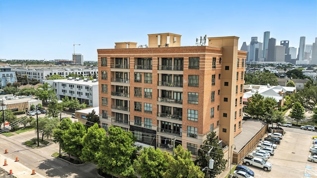 1419 Montrose Blvd Unit 301, Houston, TX 77019 - view of property with a view of city