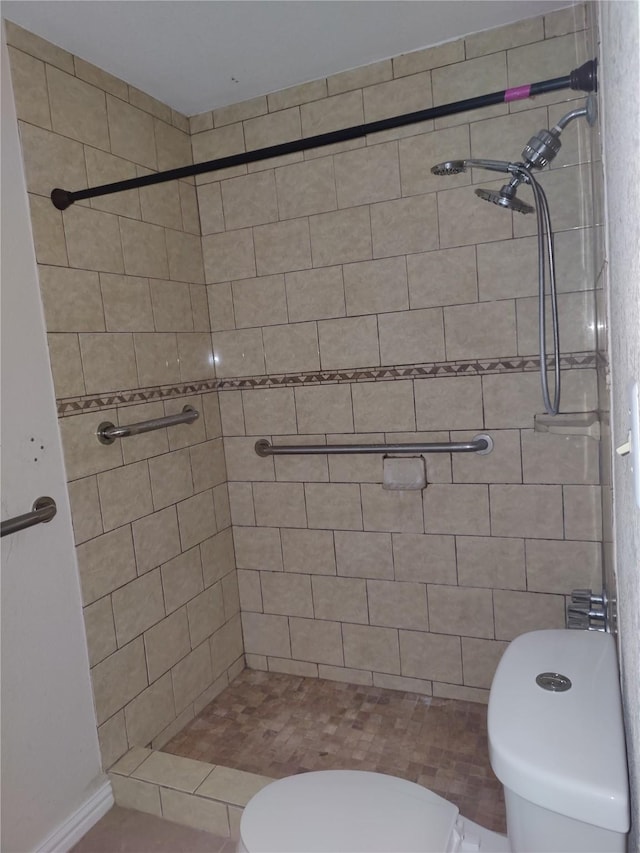 6714 Underhill St, Houston, TX 77092 - bathroom featuring a shower stall