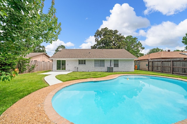 2111 Bron Holly Dr, Houston, TX 77018 - view of pool featuring a fenced backyard and a patio area