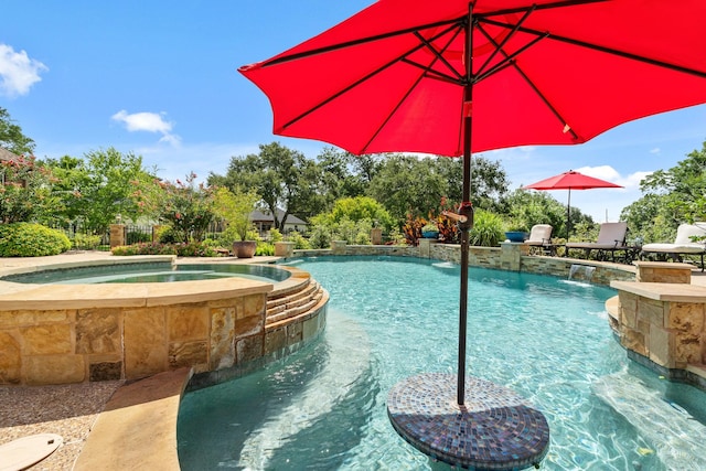 32723 Westminster Dr, Fulshear, TX 77441 - view of swimming pool featuring a pool with connected hot tub