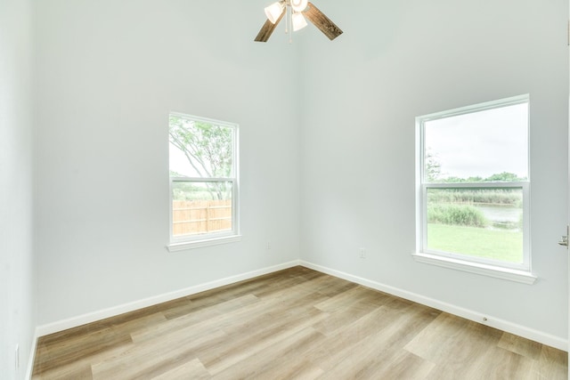 1927 Duncan Dr, Oyster Creek, TX 77541 - unfurnished room with ceiling fan and light wood-style flooring