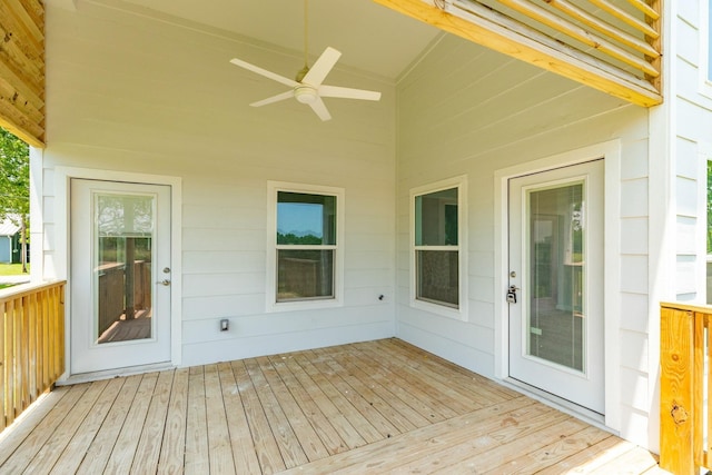 1927 Duncan Dr, Oyster Creek, TX 77541 - deck featuring a ceiling fan