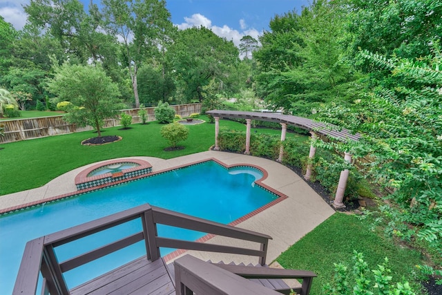 62 N Turtle Rock Ct, The Woodlands, TX 77381 - view of pool featuring a fenced backyard, a pool with connected hot tub, and a deck