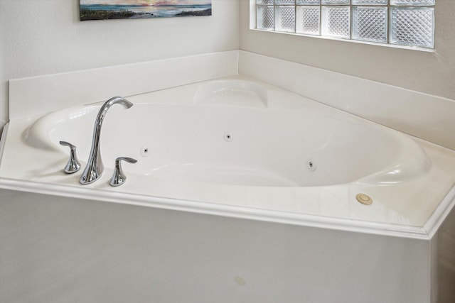 1607 N Primavera Dr, Pearland, TX 77581 - full bathroom with a tub with jets