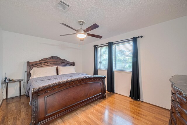 11431 Grapewood Dr, Houston, TX 77089 - photo 32