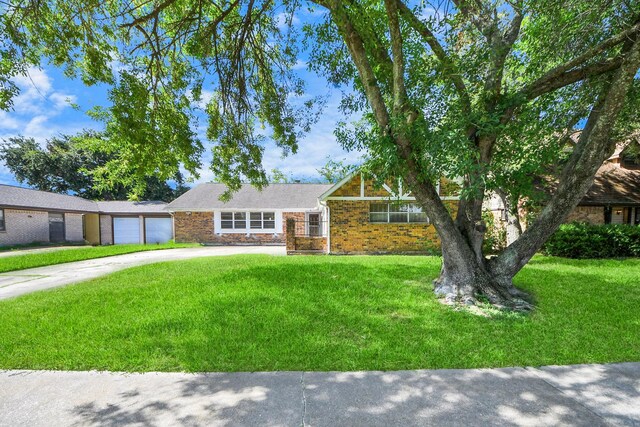 4214 Iroquois Dr, Pasadena, TX 77504 - photo 1