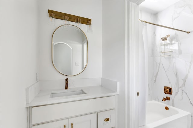 5406 Darling St Unit A, Houston, TX 77007 - full bath with vanity and shower / tub combo with curtain