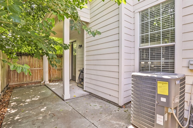 5406 Darling St Unit A, Houston, TX 77007 - view of patio