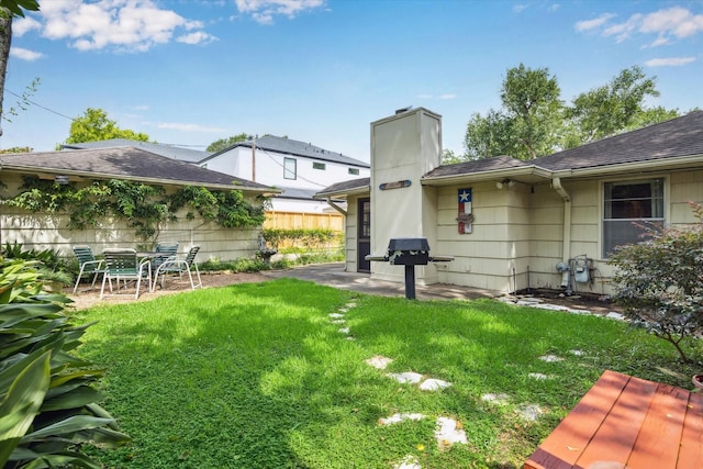6249 Piping Rock Ln, Houston, TX 77057 - view of yard featuring a patio