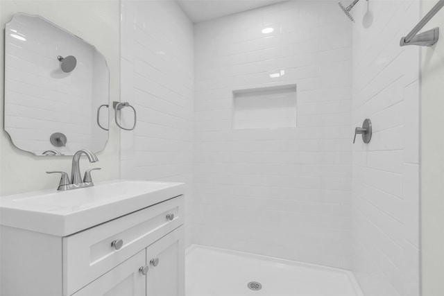 1602 Pine Oak Dr, Conroe, TX 77304 - full bath with tiled shower and vanity
