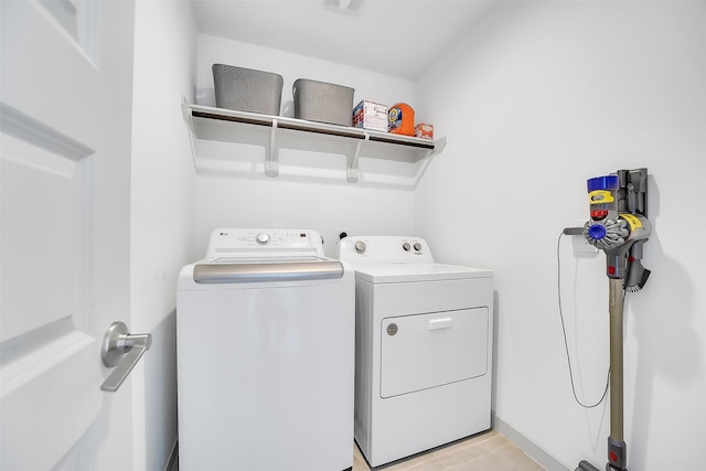 3330 Dagostino Creek Dr, Katy, TX 77494 - laundry area featuring washer and clothes dryer