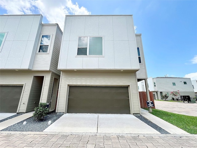 613 Thornton Oaks Ln, Houston, TX 77018 - photo 1