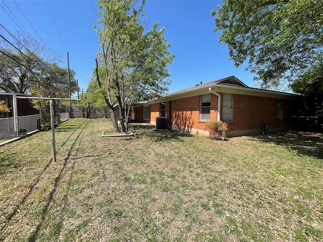 1703 Larkwood Ct, Austin, TX 78723 - view of yard